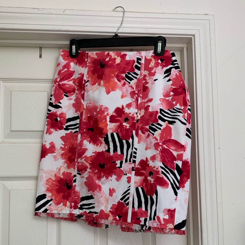 White House Black Market Mini skirt